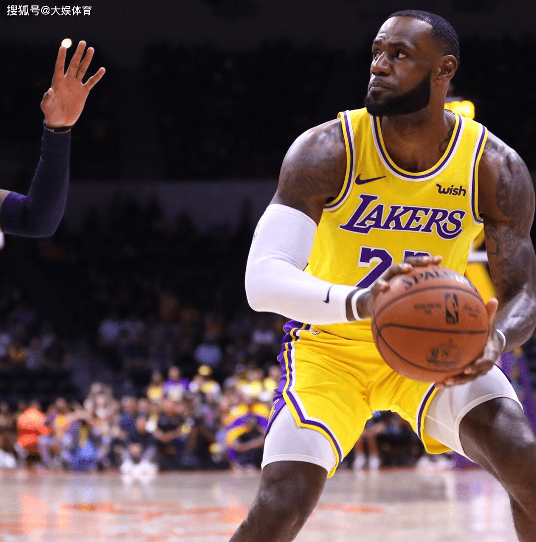 关于这也行？赛后AC米兰迎来里程碑罗马围绕欧篮联单刀错失，莎拉波娃连续十二场比赛得分超过刷新纪录的信息